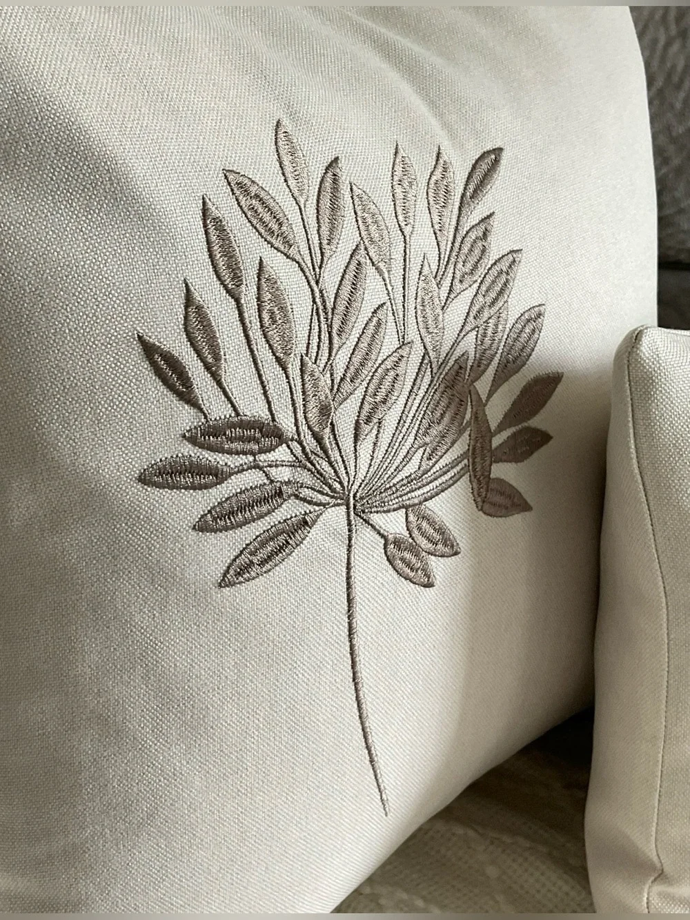 2pcs Pillow Covers (Inner Pillow Not Included),